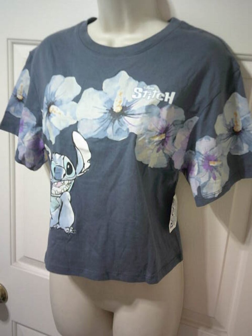 NEW DISNEY STITCH CROP TOP SIZE XL (16) JRS. SS GREAT 🎁